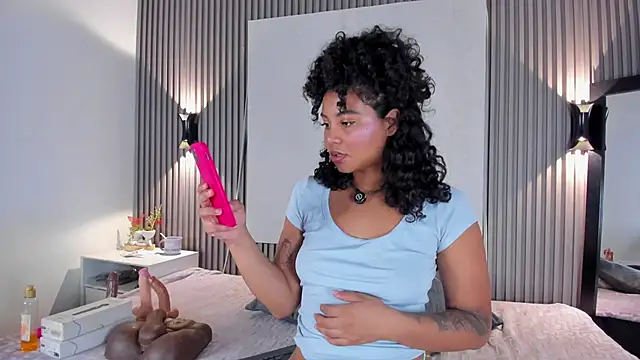 Zafiiraa online show from 03.16.26