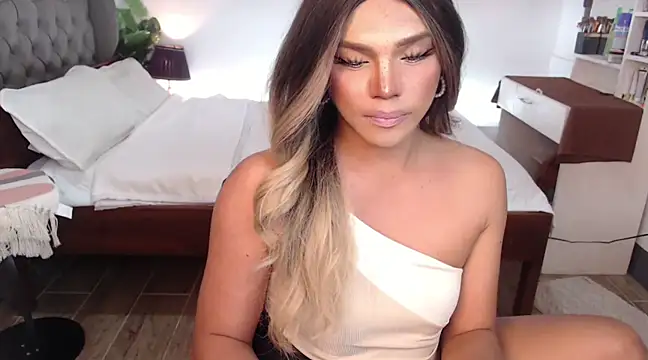 liaa lurrecams online show from 02.20.25