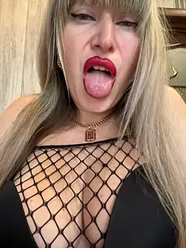 Snapshot of Kittenforyou chatting on 02.05.26 Kittenforyou online show from 02.05.26