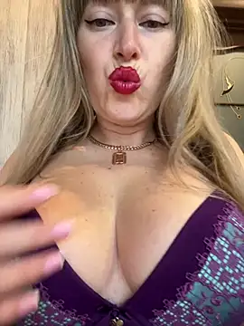 Snapshot of Kittenforyou chatting on 02.21.26 Kittenforyou online show from 02.21.26