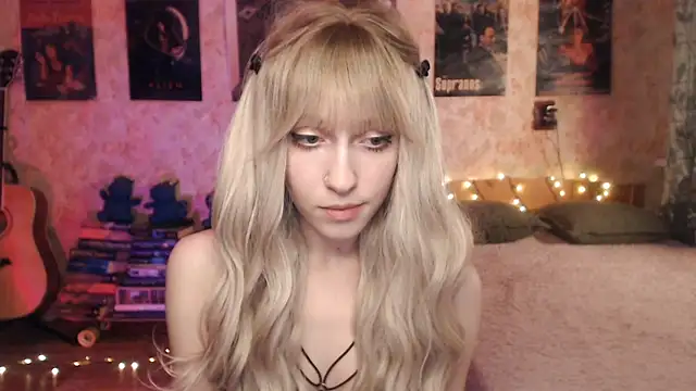 Friendly Ellie online show from 01.23.25