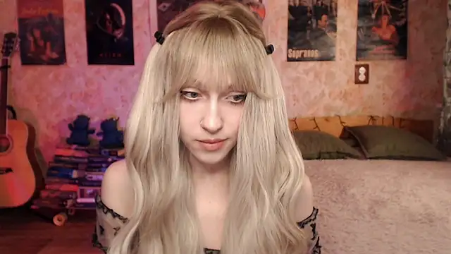 Friendly Ellie online show from 03.17.25