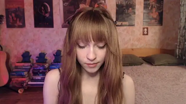 Friendly Ellie online show from 04.05.26