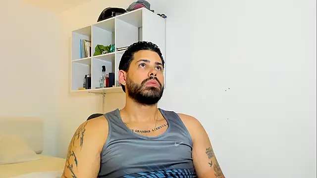 Justyn Torres online show from 02.12.26