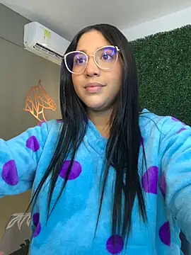 Snapshot of Amandanauty chatting on 12.10.24 Amandanauty online show from 12.10.24