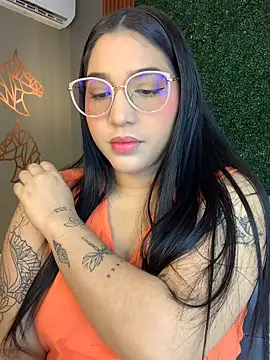 Snapshot of Amandanauty chatting on 12.11.24 Amandanauty online show from 12.11.24