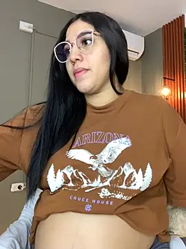 Snapshot of Amandanauty chatting on 12.19.24 Amandanauty online show from 12.19.24