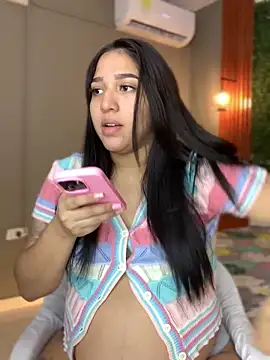 Snapshot of Amandanauty chatting on 12.21.24 Amandanauty online show from 12.21.24