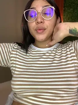 Snapshot of Amandanauty chatting on 01.03.25 Amandanauty online show from 01.03.25