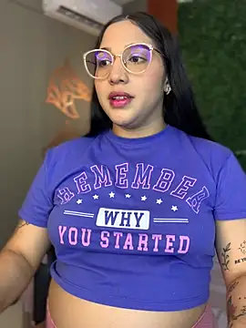 Snapshot of Amandanauty chatting on 01.12.25 Amandanauty online show from 01.12.25