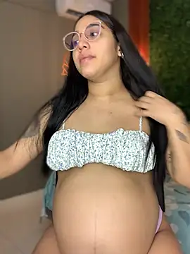 Snapshot of Amandanauty chatting on 03.05.25 Amandanauty online show from 03.05.25