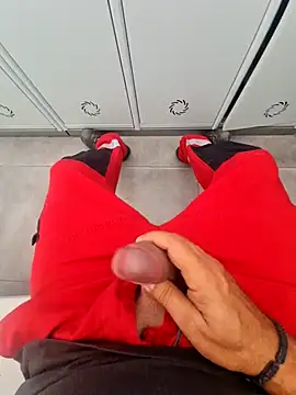 Snapshot of 987654Alf chatting on 09.19.25 987654Alf online show from 09.19.25