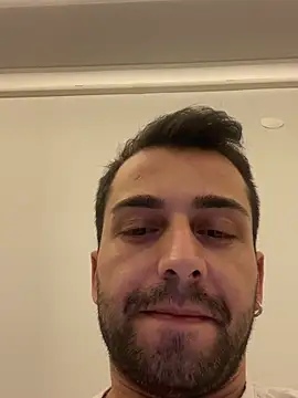 Snapshot of Emre-34 chatting on 11.22.25 Emre-34 online show from 11.22.25