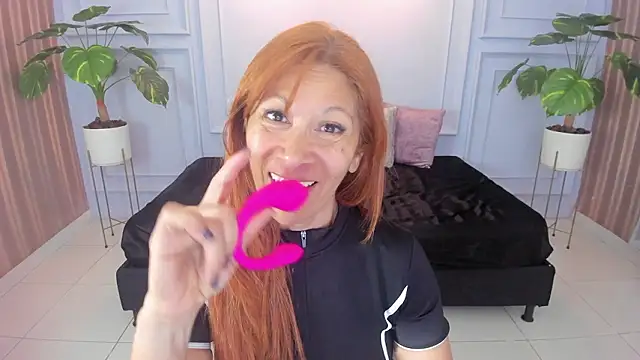 cintiagreyx online show from 03.14.26