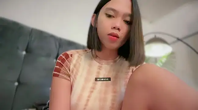 GenesisCastillano online show from 02.20.25