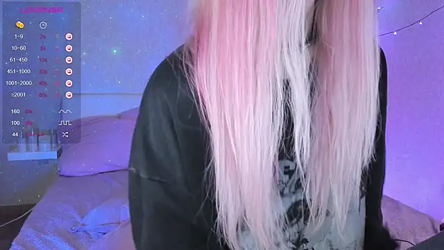 Misty Shadow online show from 12.05.24