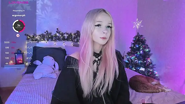 Misty Shadow online show from 12.24.24