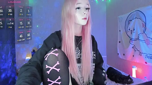 Misty Shadow online show from 09.15.25