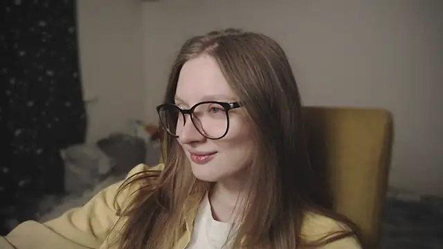 Snapshot of mollytuck chatting on 02.02.25 mollytuck online show from 02.02.25