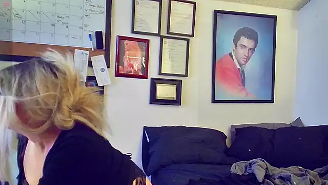 Snapshot of DoMeDoggyDiana chatting on 03.15.25 DoMeDoggyDiana online show from 03.15.25