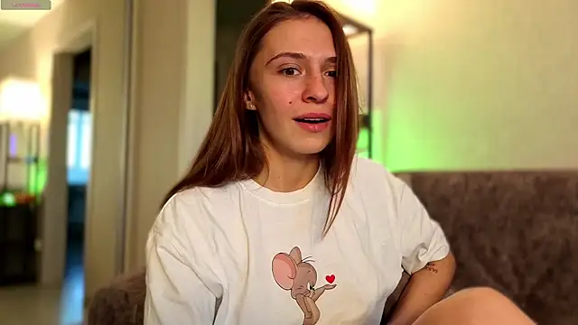 LovelyKatea online show from 10.20.25