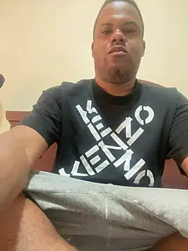 Snapshot of Iced_cloudz chatting on 01.13.26 Iced cloudz online show from 01.13.26