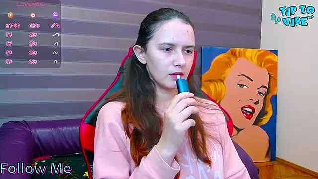 iris nikhols online show from 11.17.25