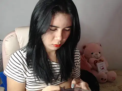 TransPetite1 online show from 02.02.26