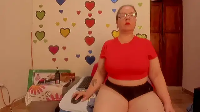 Snapshot of BarbaraFight chatting on 07.17.26 BarbaraFight online show from 07.17.26