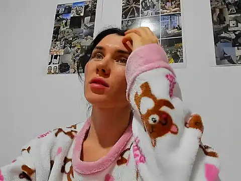 Snapshot of Cameron_diazz chatting on 02.10.26 Cameron diazz online show from 02.10.26