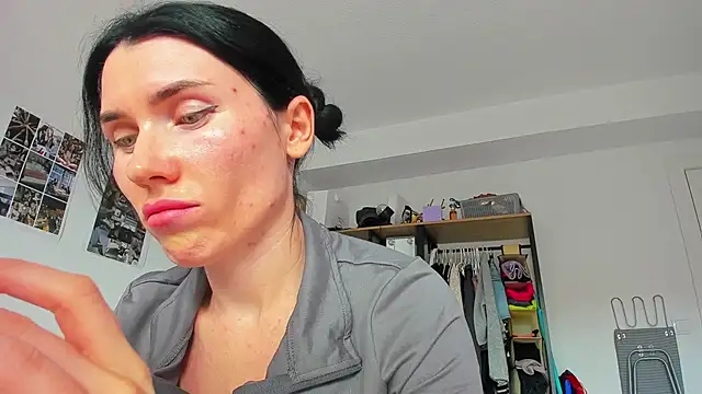 Snapshot of Cameron_diazz chatting on 02.11.26 Cameron diazz online show from 02.11.26