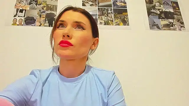 Snapshot of Cameron_diazz chatting on 03.15.26 Cameron diazz online show from 03.15.26