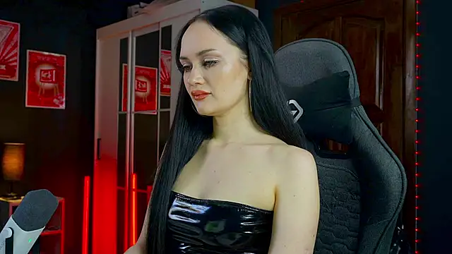 QueenAliss online show from 02.21.26