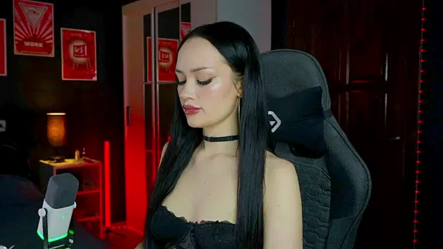 QueenAliss online show from 03.23.26