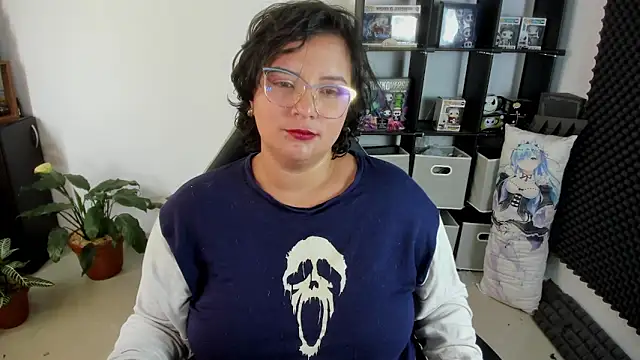 aika-dreams online show from 12.06.24