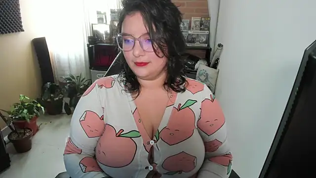 aika-dreams online show from 09.18.25