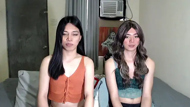 Snapshot of Urworldclasstrans chatting on 03.13.25 Urworldclasstrans online show from 03.13.25