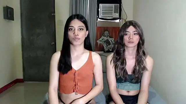 Snapshot of Urworldclasstrans chatting on 03.22.25 Urworldclasstrans online show from 03.22.25