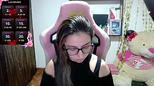 Maggie Fox3 online show from 02.06.25