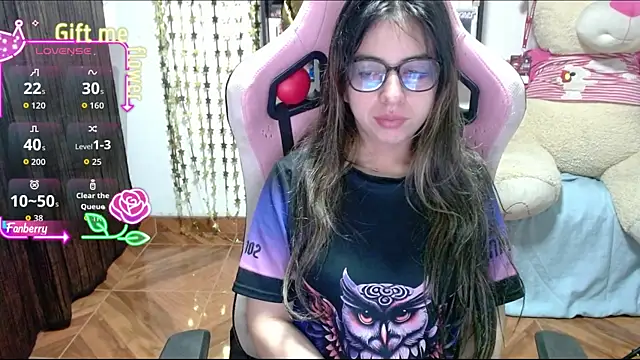 Maggie Fox3 online show from 09.28.25