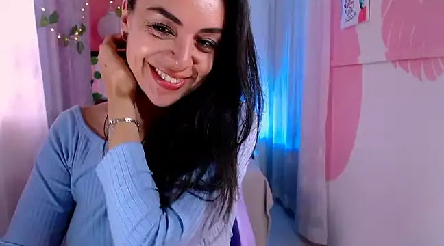 Snapshot of LATINGODDESS_X chatting on 02.13.25 LATINGODDESS X online show from 02.13.25