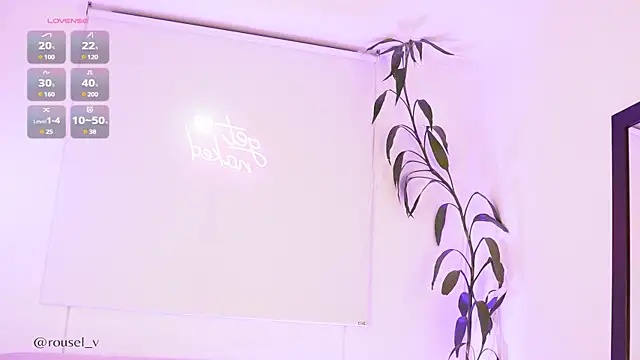 Snapshot of aaronKeller chatting on 12.18.24 aaronKeller online show from 12.18.24