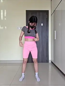 Snapshot of HinaLovely chatting on 01.10.25 HinaLovely online show from 01.10.25