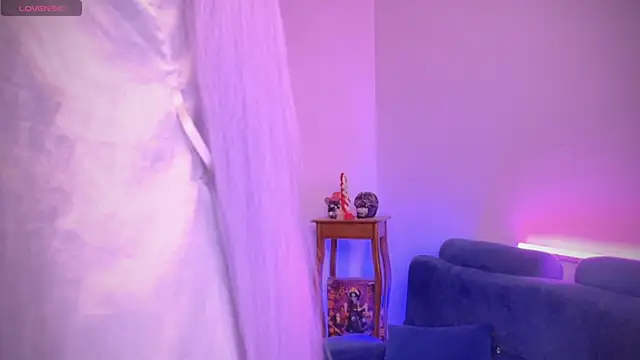 Snapshot of Varya_Ferreira chatting on 02.14.25 Varya Ferreira online show from 02.14.25