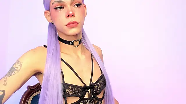 Snapshot of Varya_Ferreira chatting on 10.30.25 Varya Ferreira online show from 10.30.25