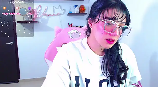 Vannessa  Shy online show from 02.20.25