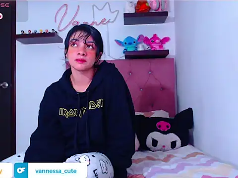 Vannessa  Shy online show from 10.30.25