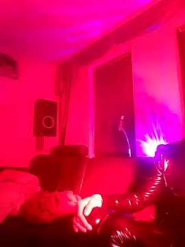 Crystalbitchx online show from 10.13.25