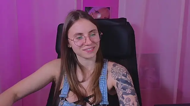  AnnaStark  online show from 02.02.25