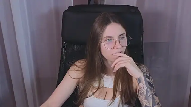  AnnaStark  online show from 02.05.25